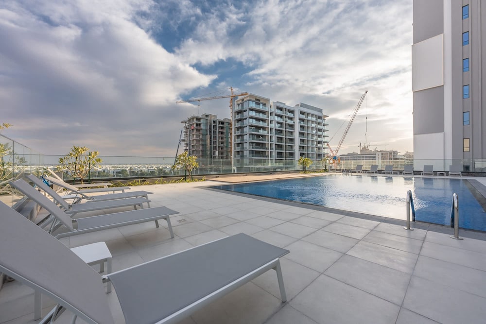 Modern Aesthetic 1-bedroom Apartment in Dubai Hills