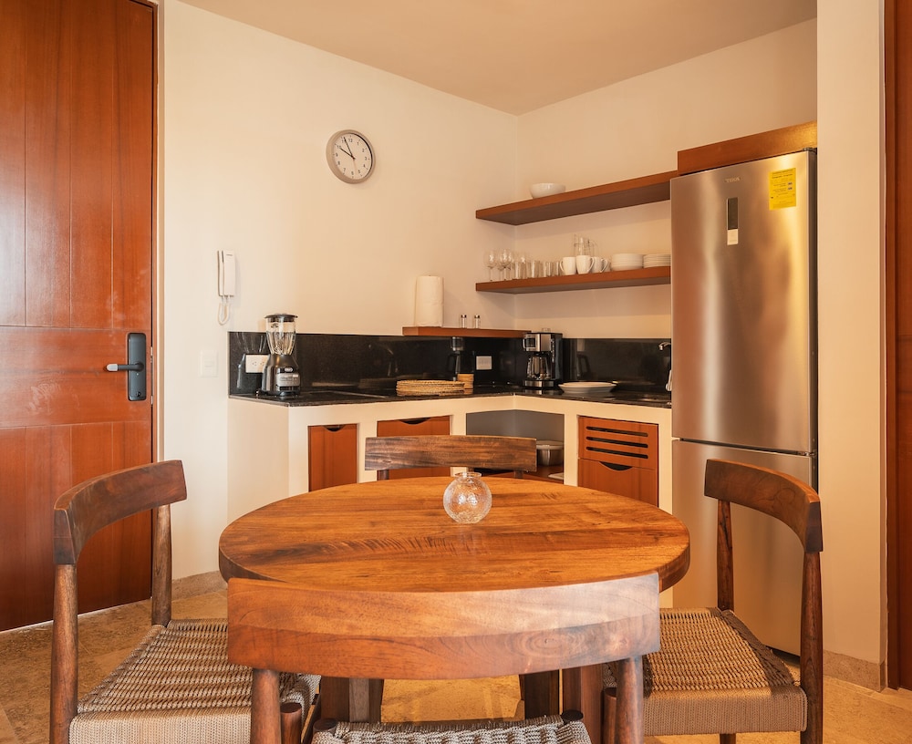 NHOA 312A 2BR Jungle View Aldea Zama