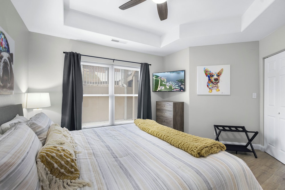 Emerald Bay Oasis Sleeps 6!
