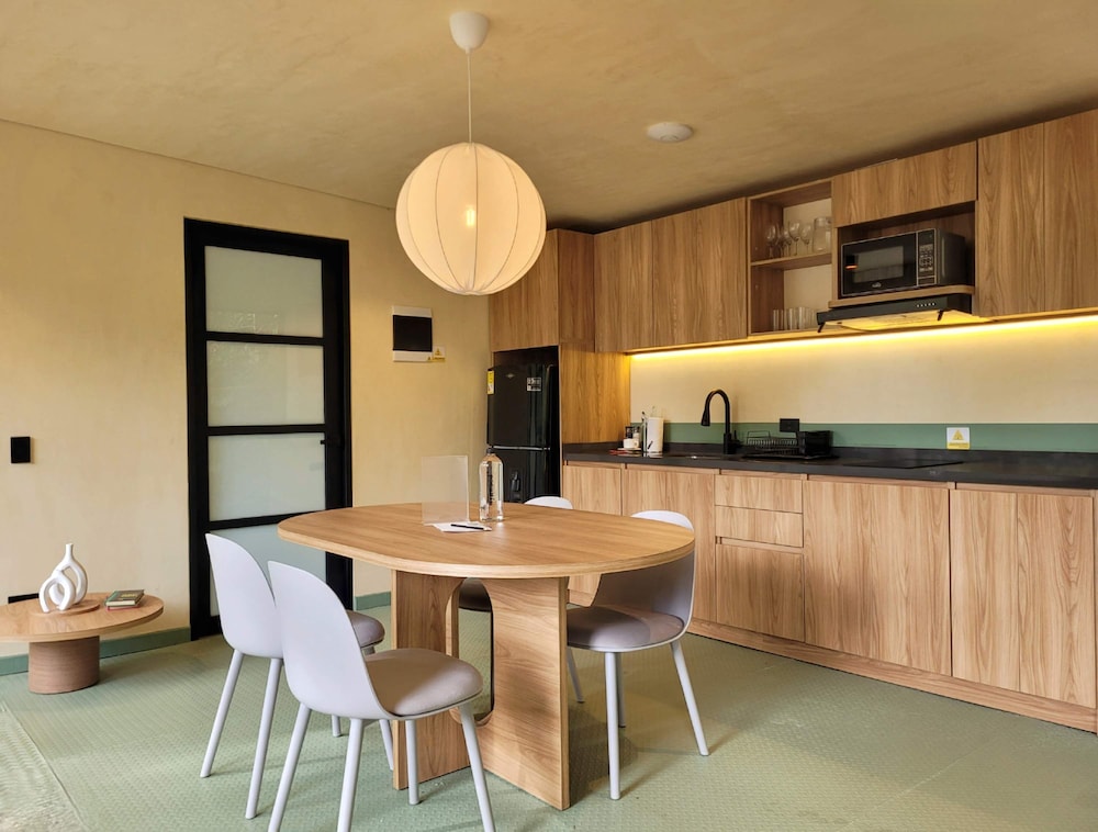 w Captivating 2BR w Terrace in Poblado