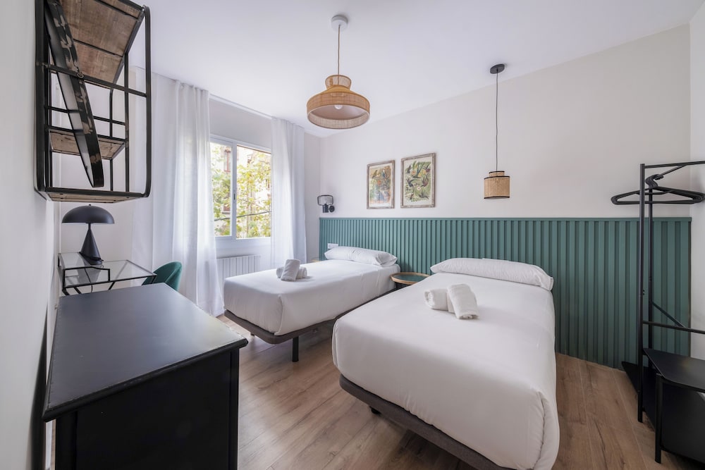 BeBarceloner Eixample Apartments