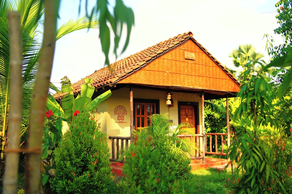 Gram Bangla Retreat