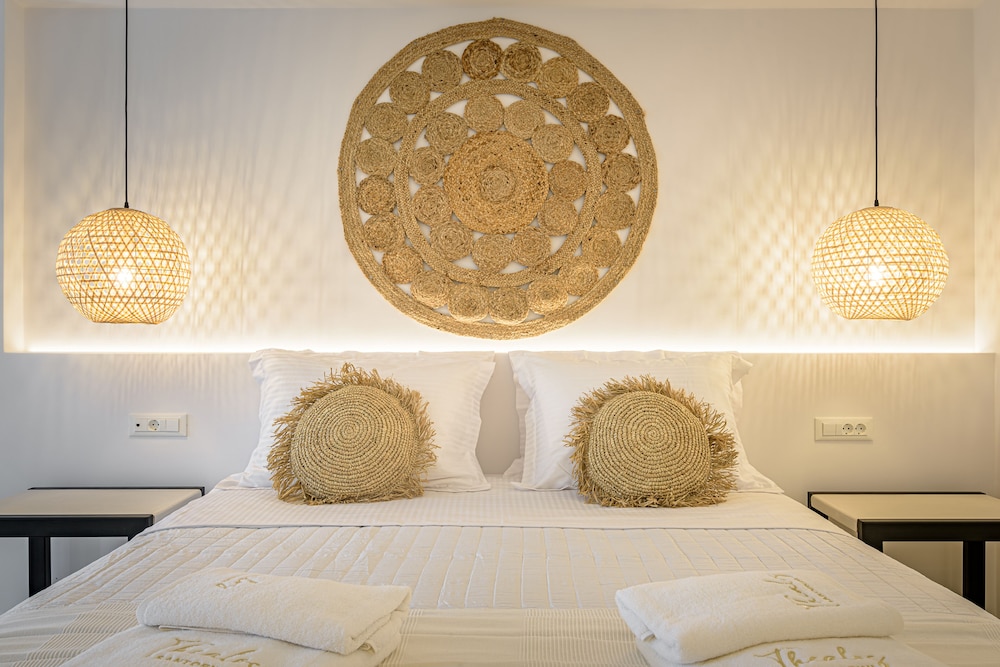 THEALOS SANTORINI photo 5