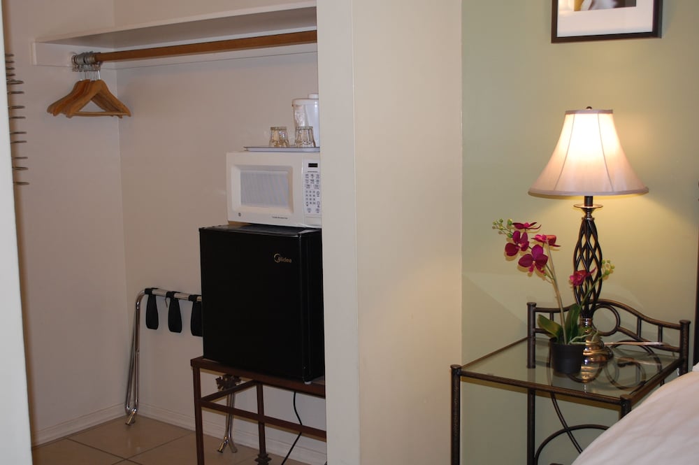 Bishop Vacations - El Rancho Motel - Property Image 7