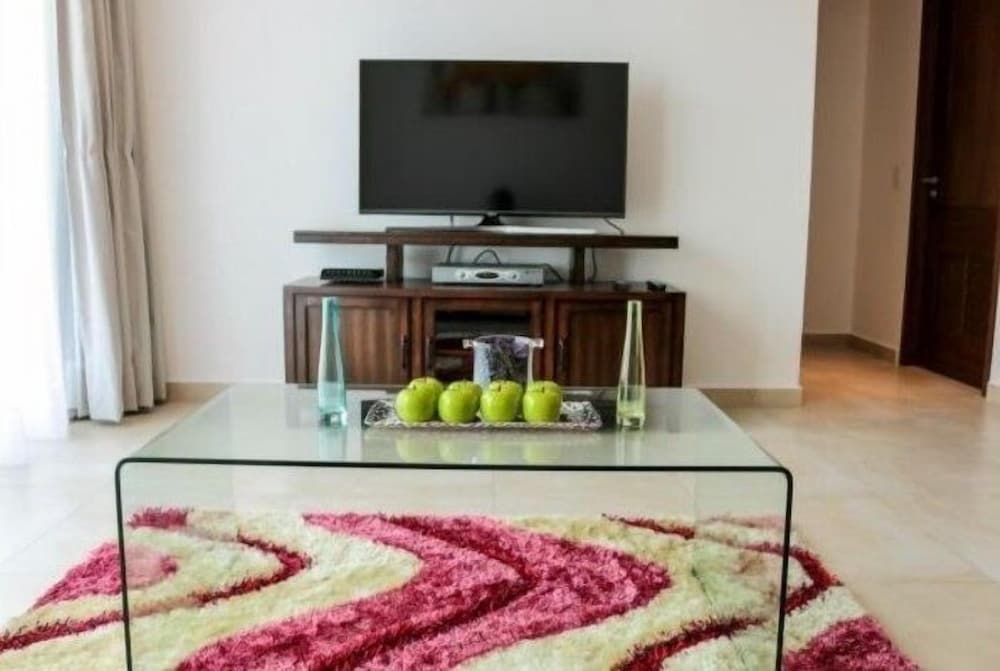 ROMANTIC ZONE V177 STUDIO