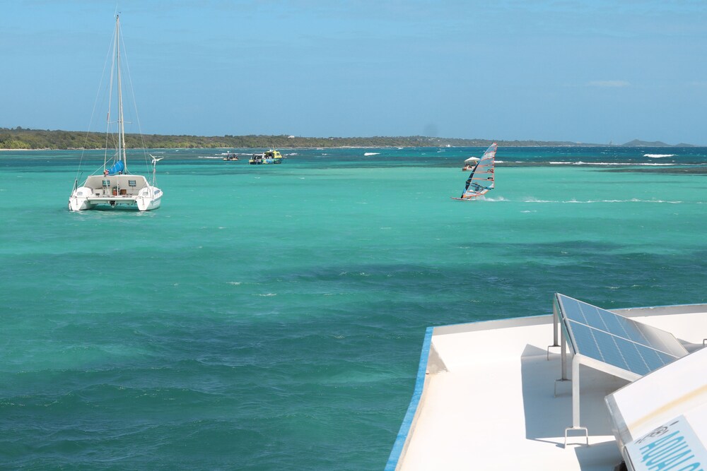 Aqua Lodge