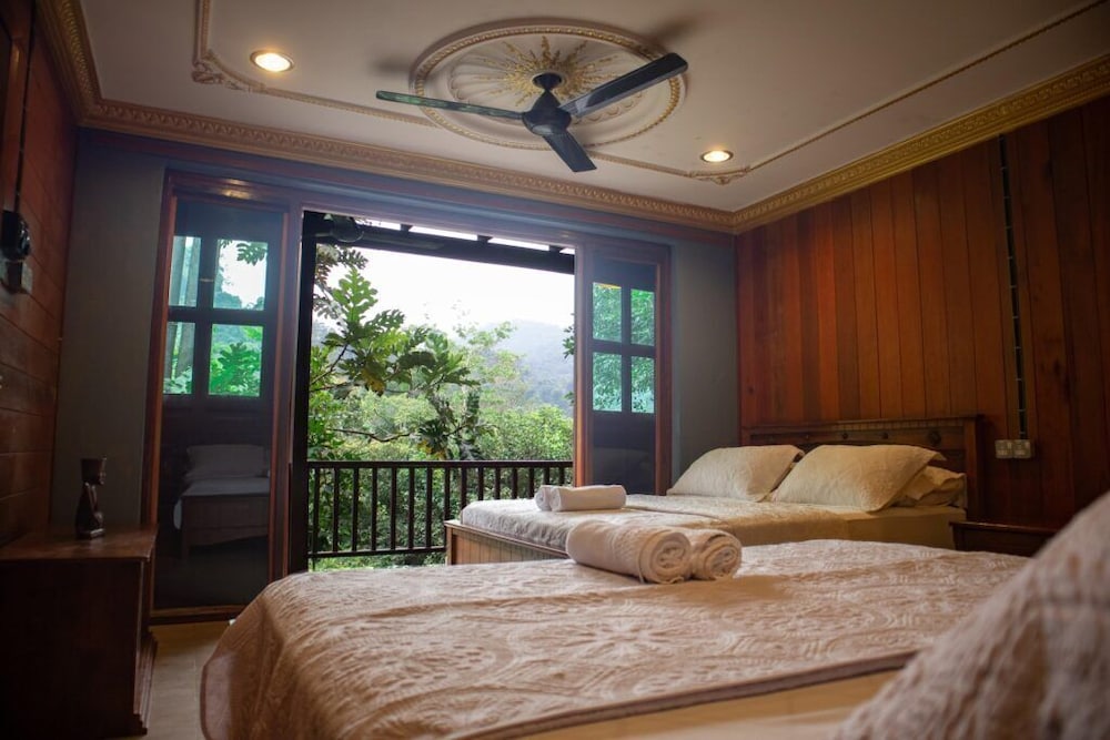De Serenity - Exclusive Jungle Retreat