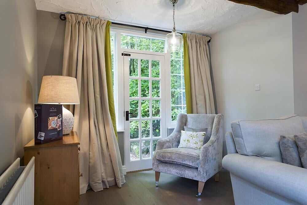 Acorn Cottage