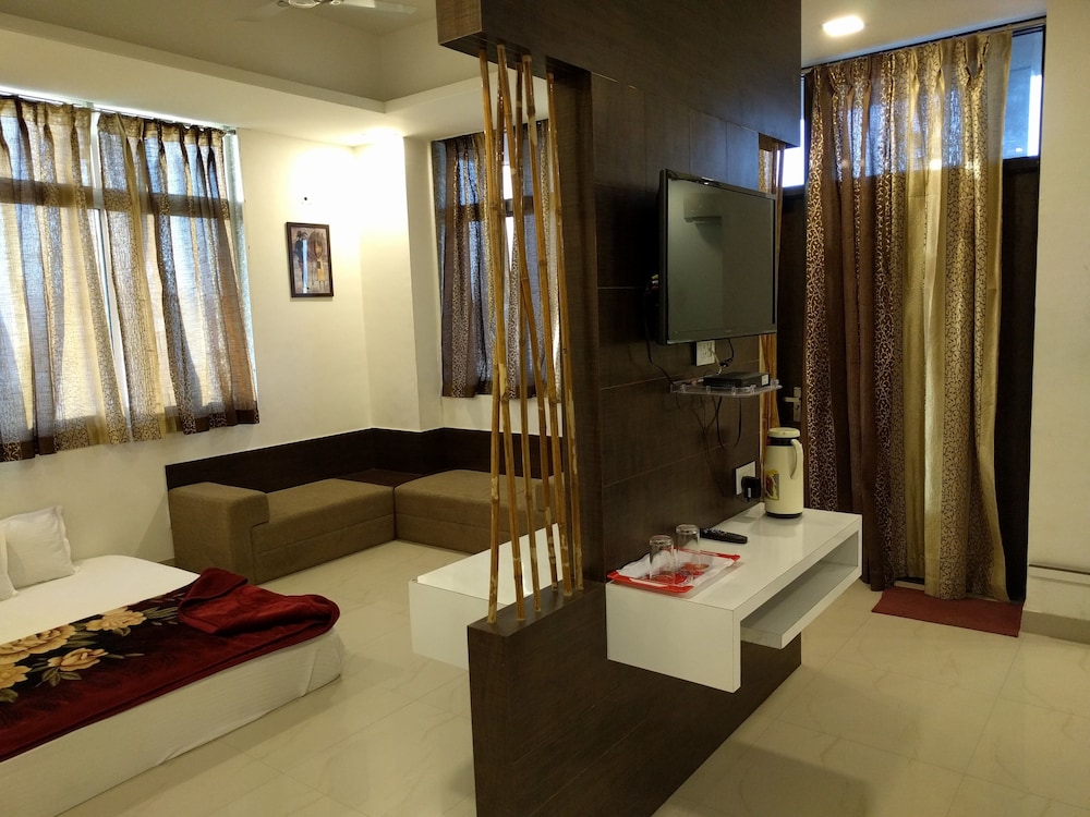 Hotel Surya Mahal