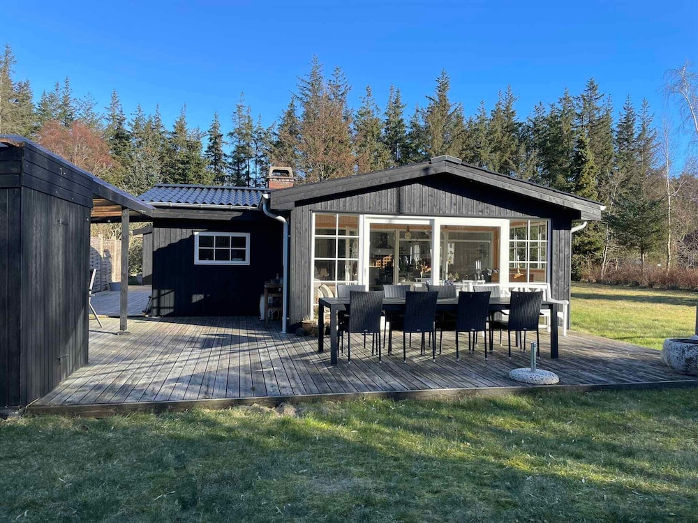 5 Star Holiday Home in Hals