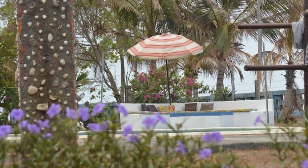 Somar Surf camp & Lodge