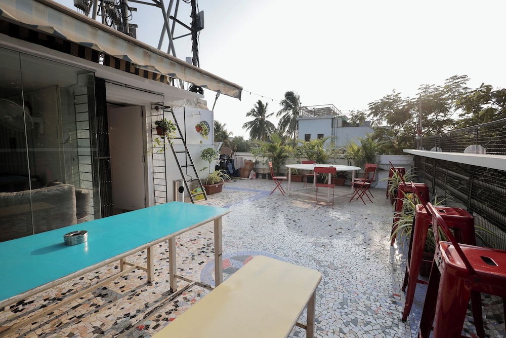 Locomo Hostel Mini - 9 mins from airport