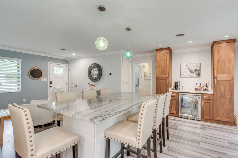 Swim, Golf & Relax: Family-friendly Pensacola Gem