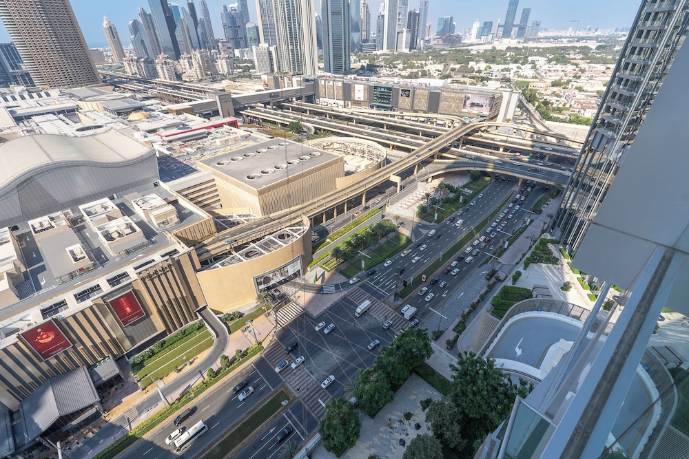 Luxury Living Spectacular Burj Views