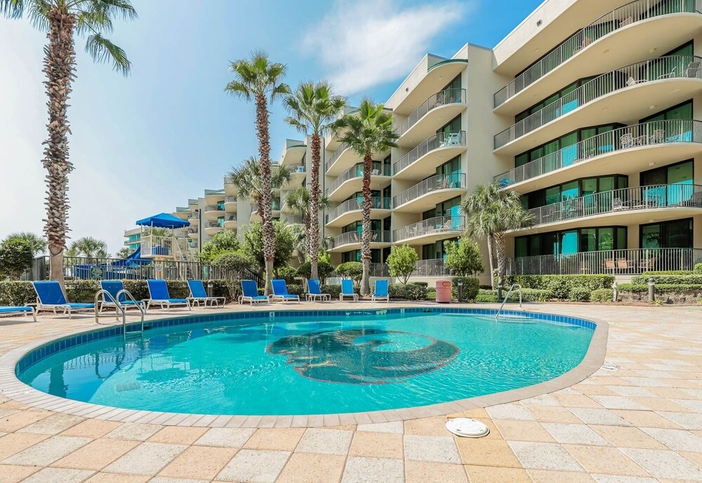 Phoenix On The Bay 1234 3 Bedroom Condo