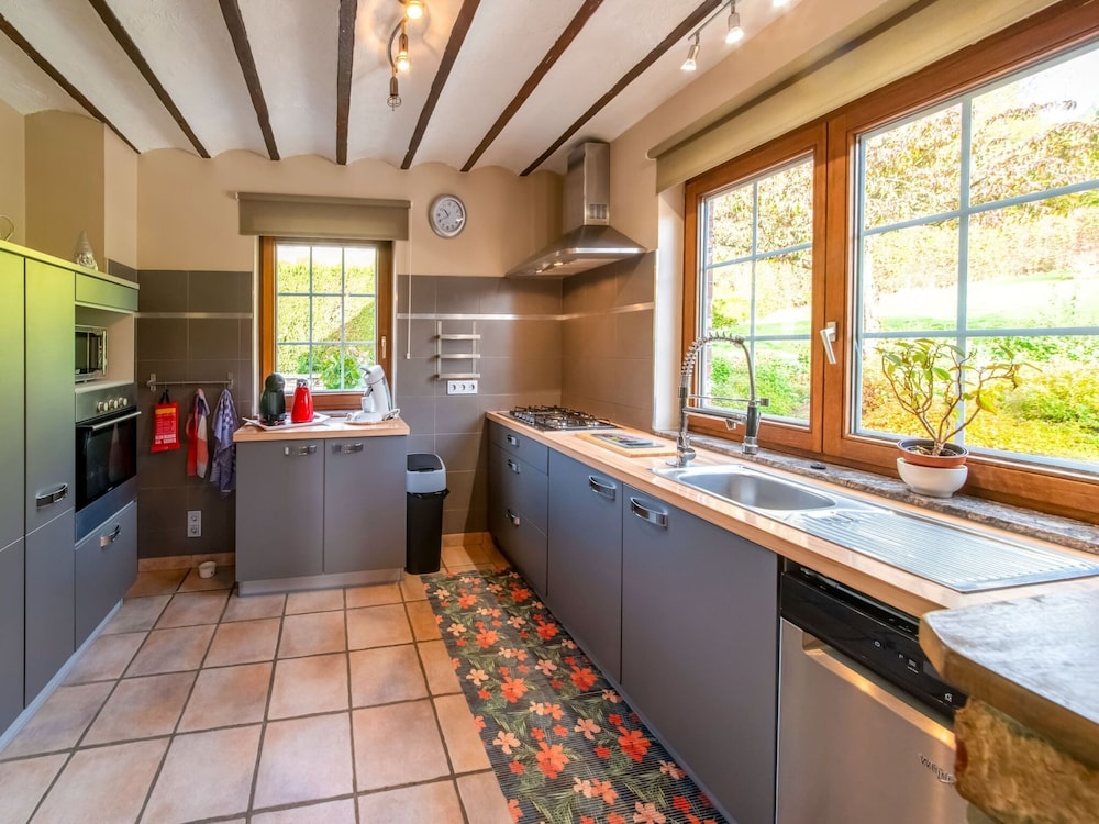 Holiday Home With hot tub in Vielsalm