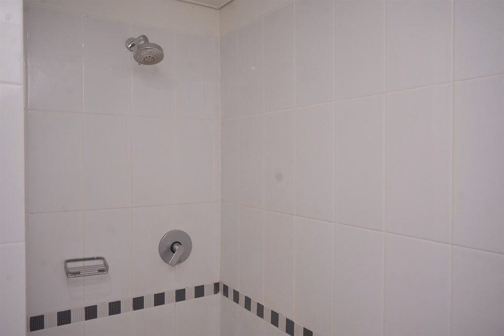 Cozy And Homey Studio At Trimezia Beverly 90210 Apartment
