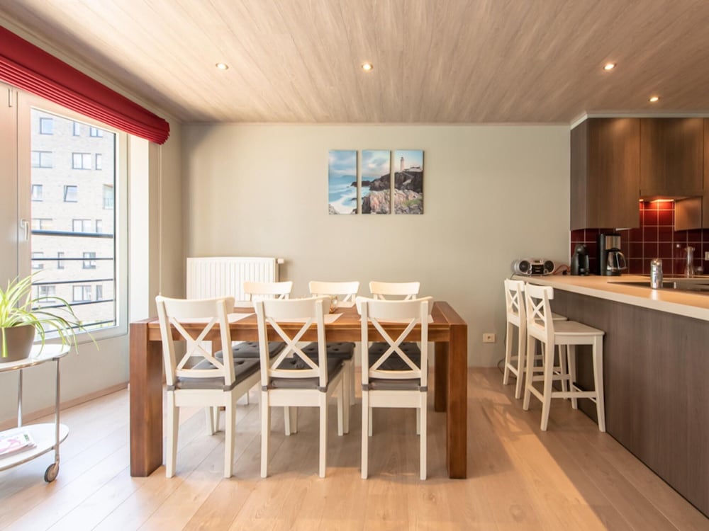 Apartment With Lateral sea View in Ostend