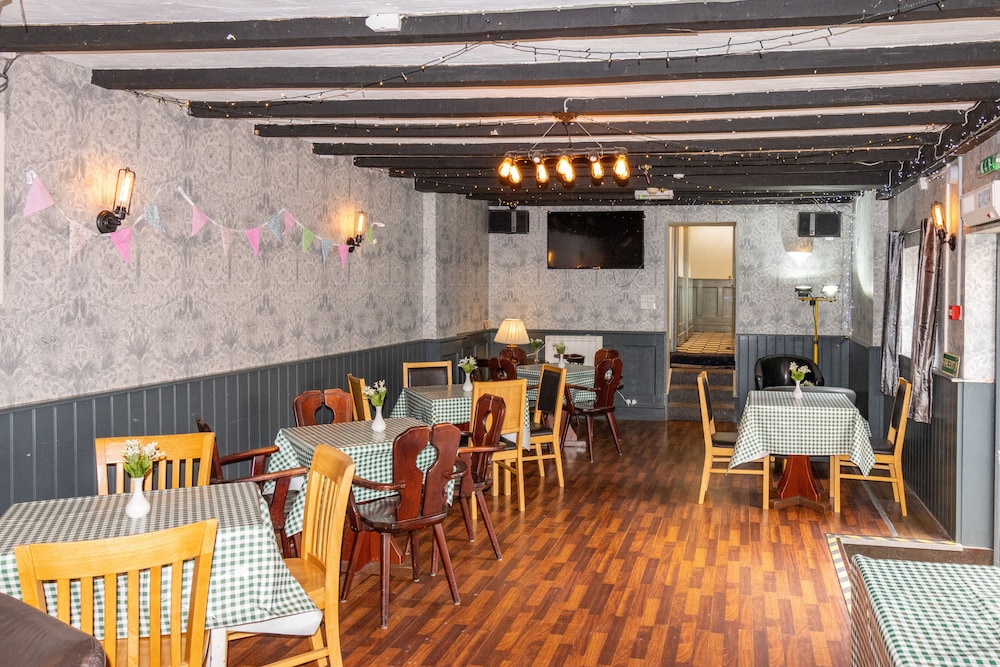 Marlborough Vacations - The Bear Marlborough - Property Image 19