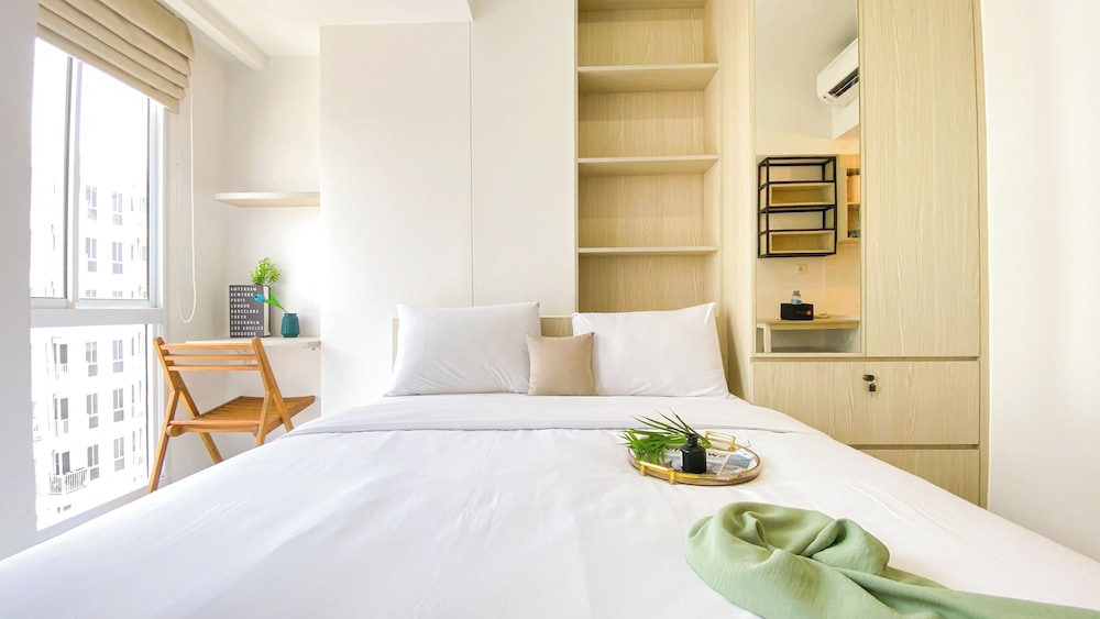 Akti Miaouli Holiday Home