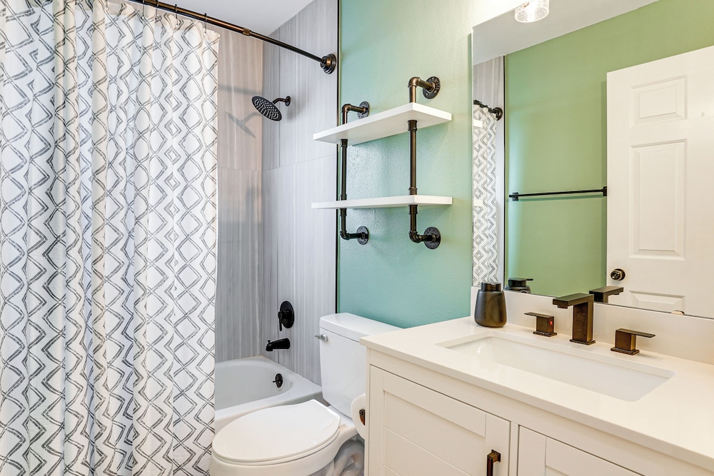 Disney World Family Retreat w/ Private Pool!