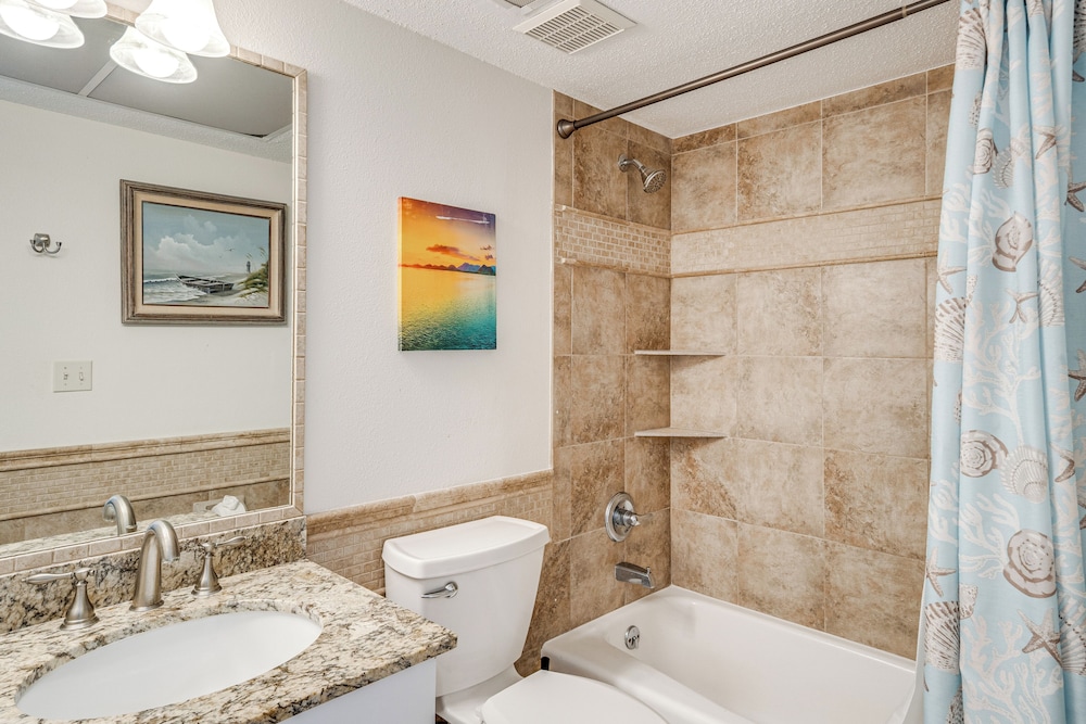 2 Mi to Beach: Home w/ Pool in Venice
