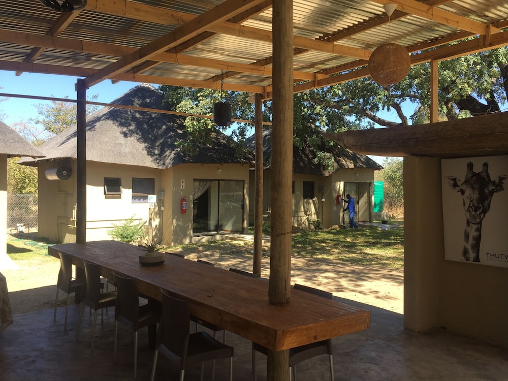Shakawe Sands Lodge