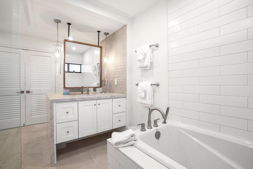 Kapalua Ridge Collection by KBM - 2 Units (2823/2912)