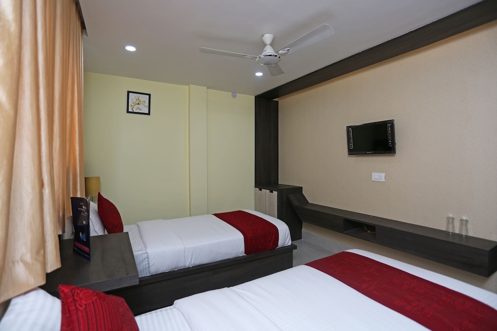 OYO 6709 Hotel L N International - Property Image 13