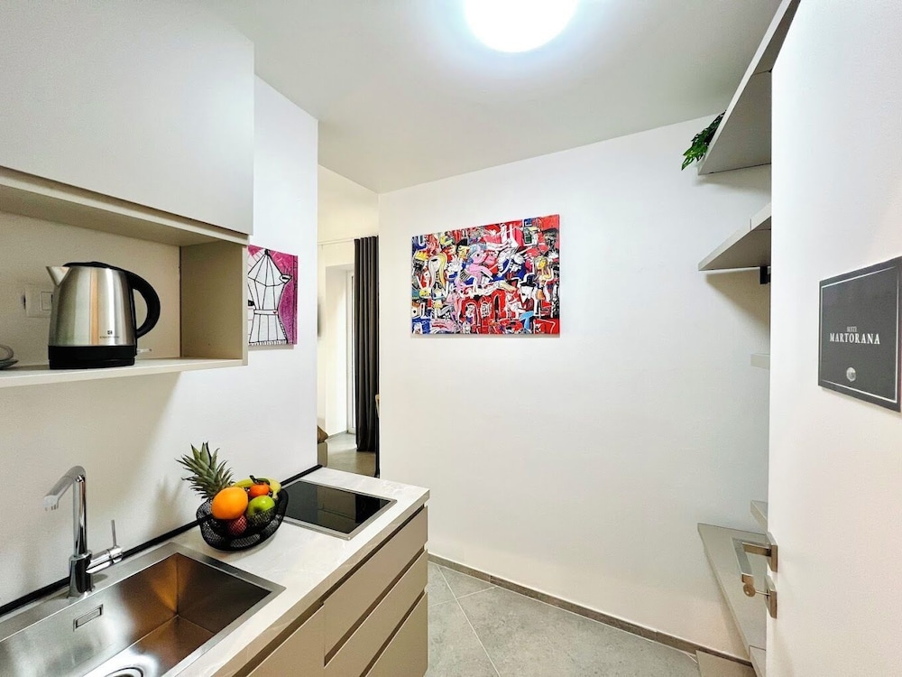 PRETORIA SUITES