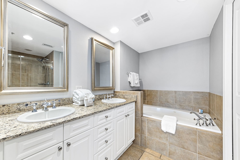 5 Portofino 1106 view 2