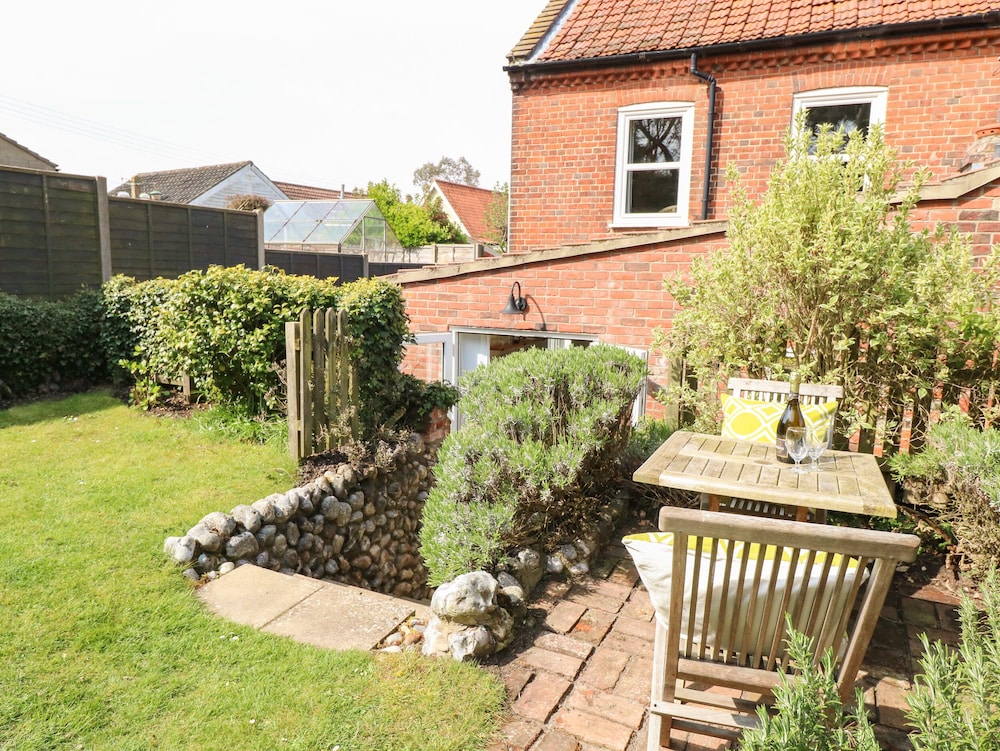 8 Melinda Cottage