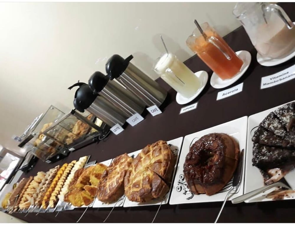 Food & Beverage