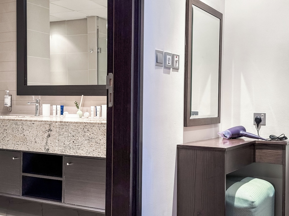 Resort Apartments - Royal Amwaj North