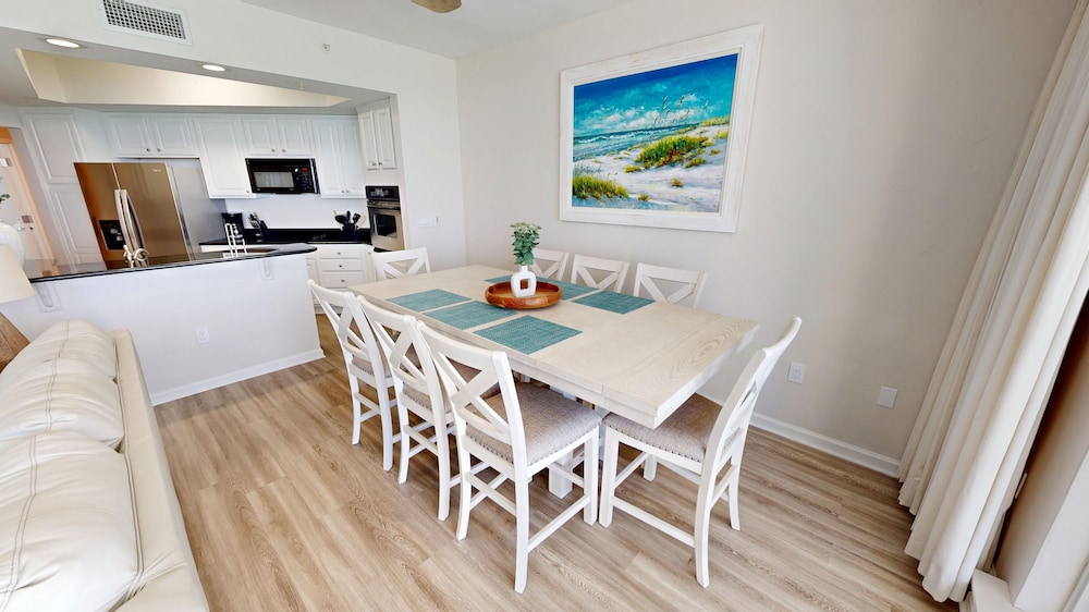 Silver Beach 1104w 3 Bedroom Condo