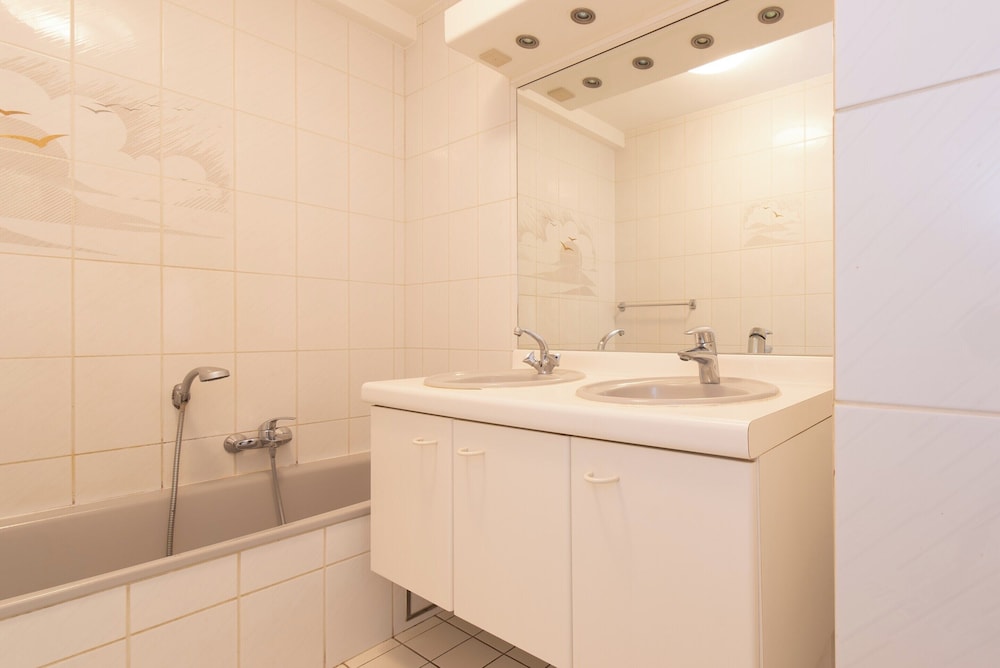 Apartment in Middelkerke Near Beach & Casino