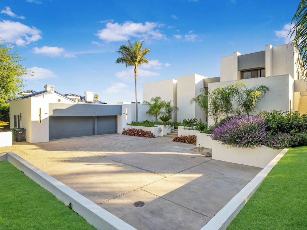 Morning View Malibu - Malibu Masterpiece in the Making w/ Views & Beach Access