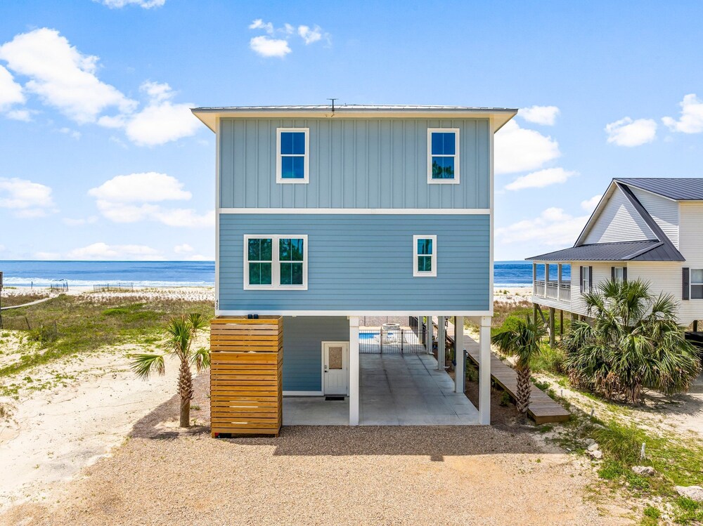 Beach House - Sand Castle Hideaway