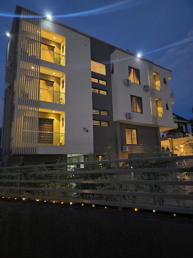HOUSE 3204