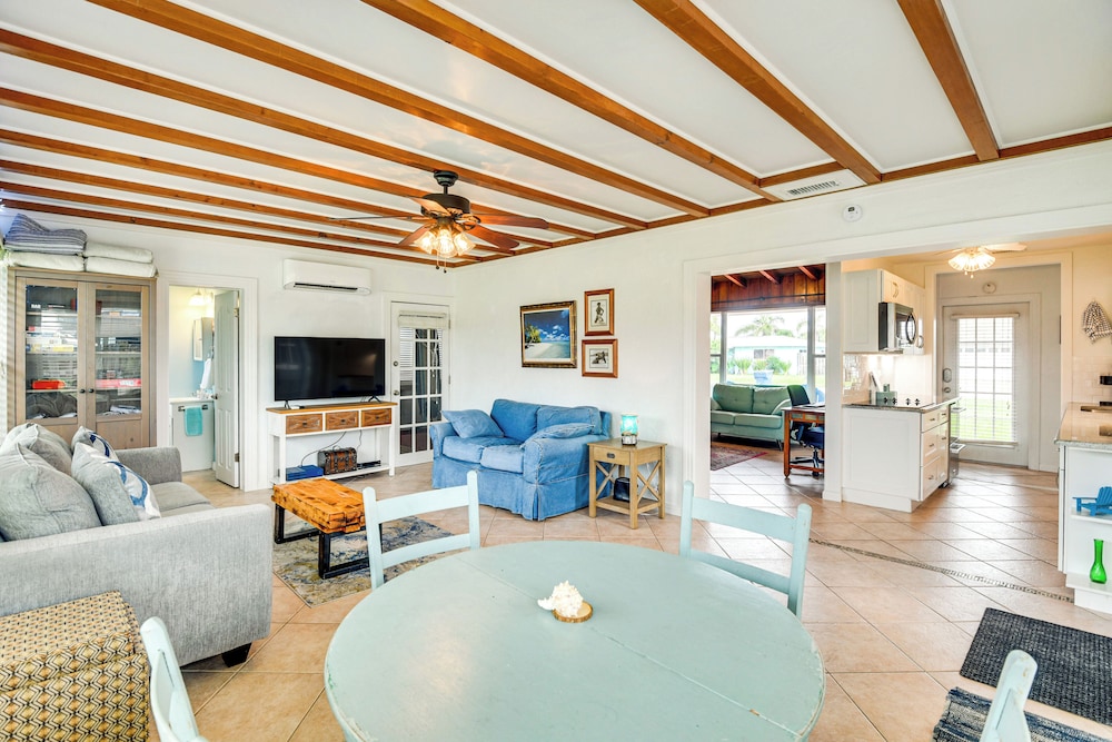 Walk to Shore + Pier: Family Home in Ormond Beach