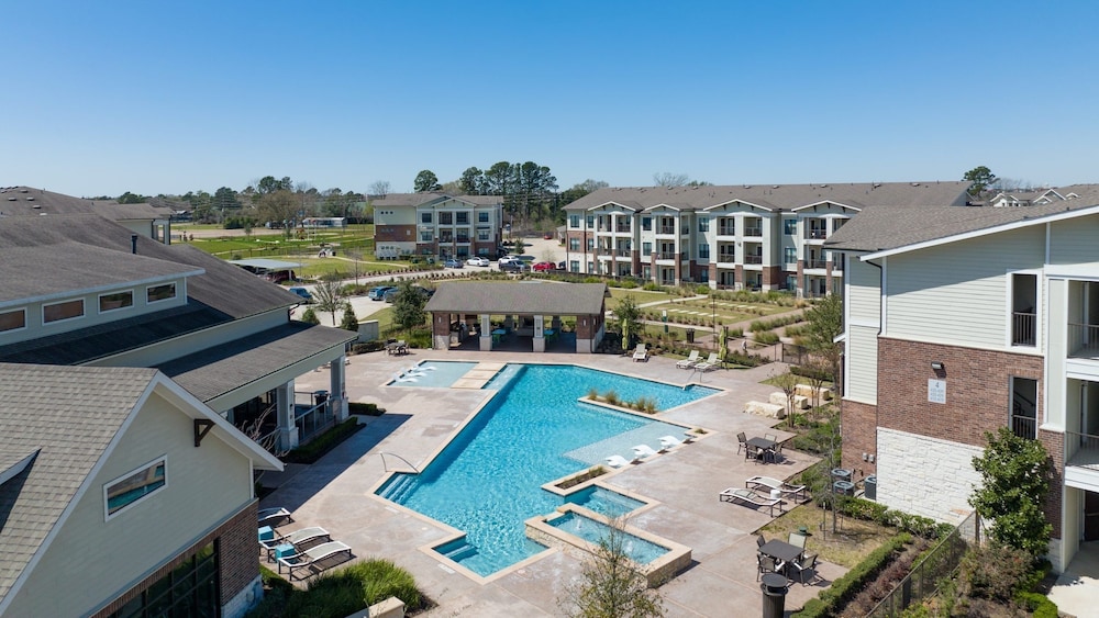 Falcon Grand Harbor Apartments By Barsala