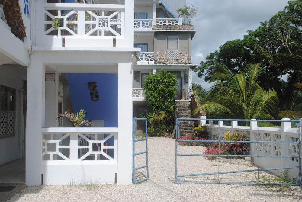 Sea Front Inn