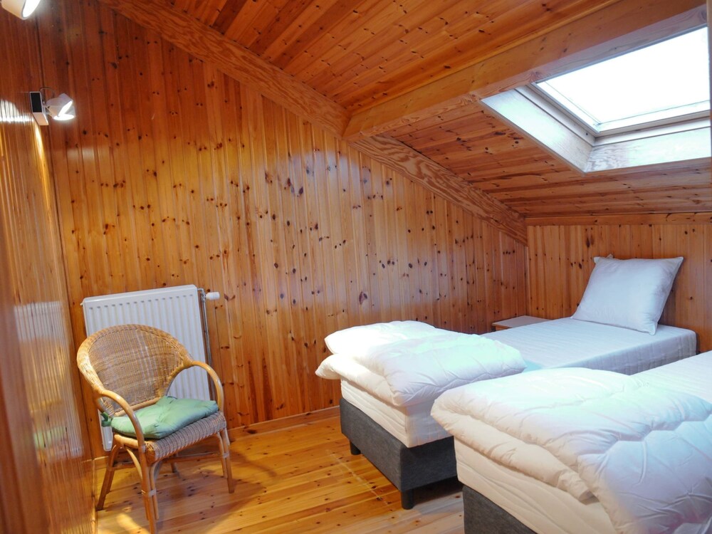 Comfortable, Renovated House With a Microwave, Near Vielsalm