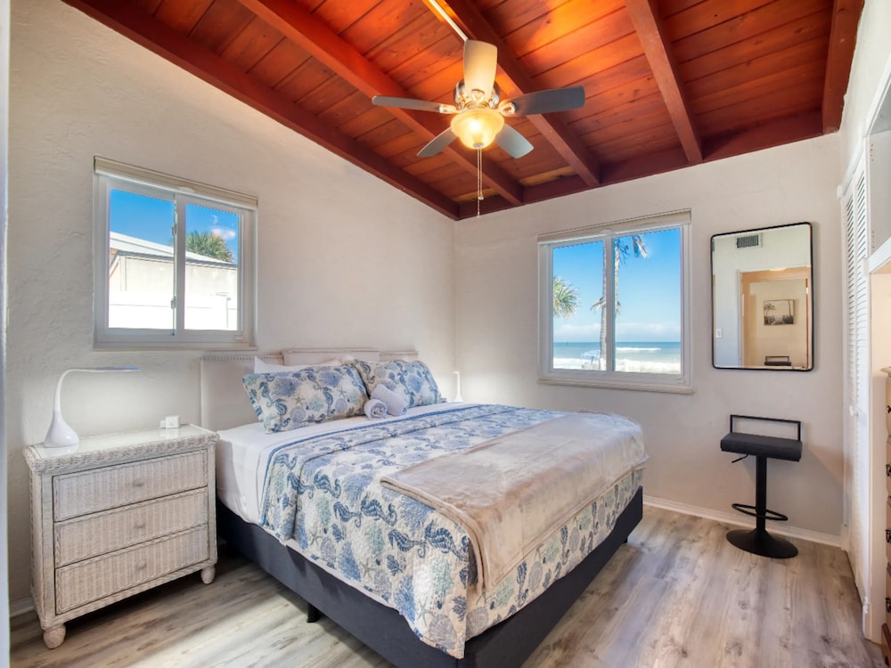 Sunrise Cottage By the Sea