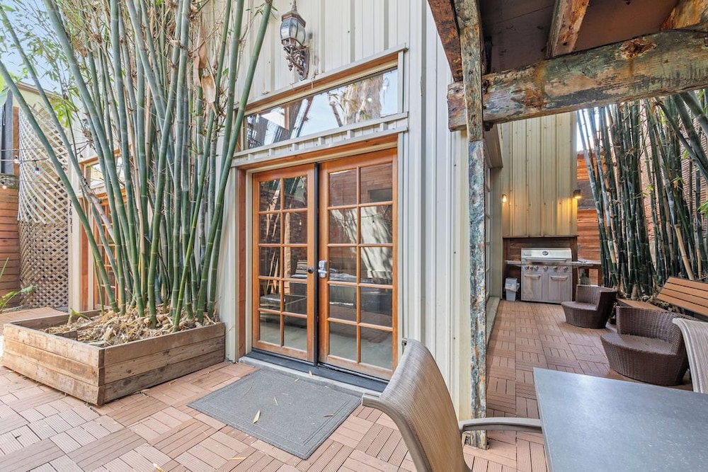Bamboo Loft 6BR