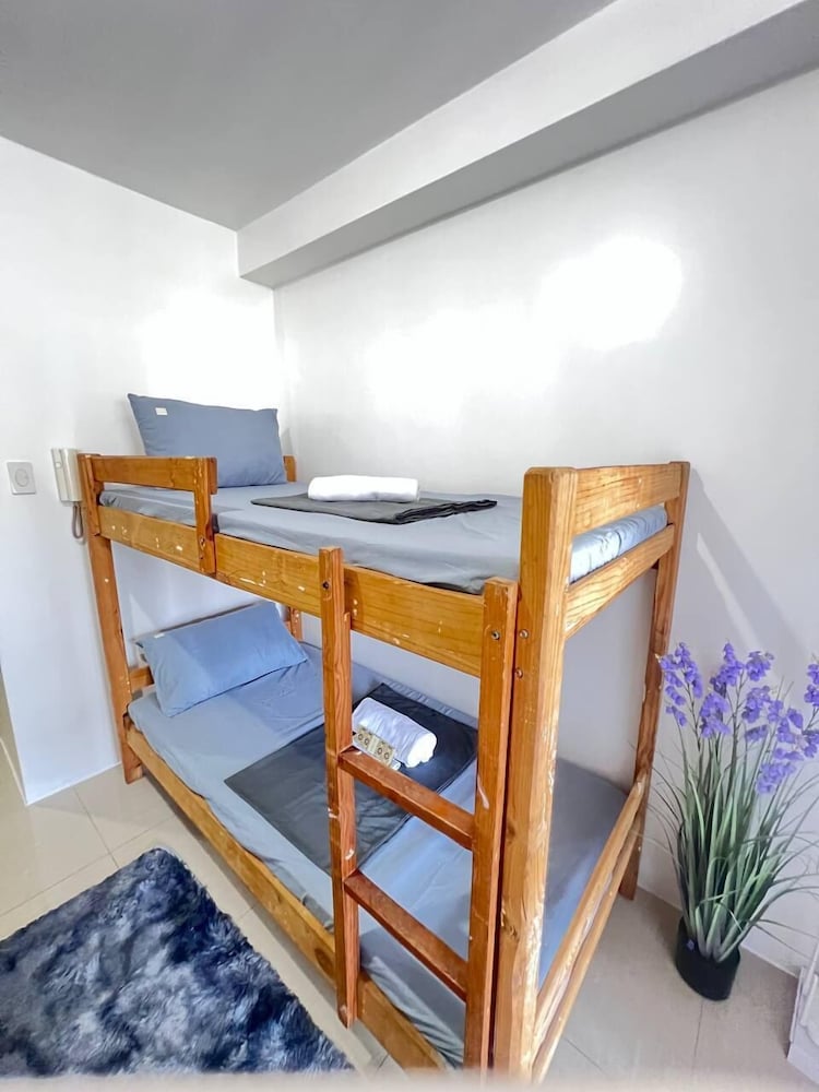 SHORE 1 RESIDENCES