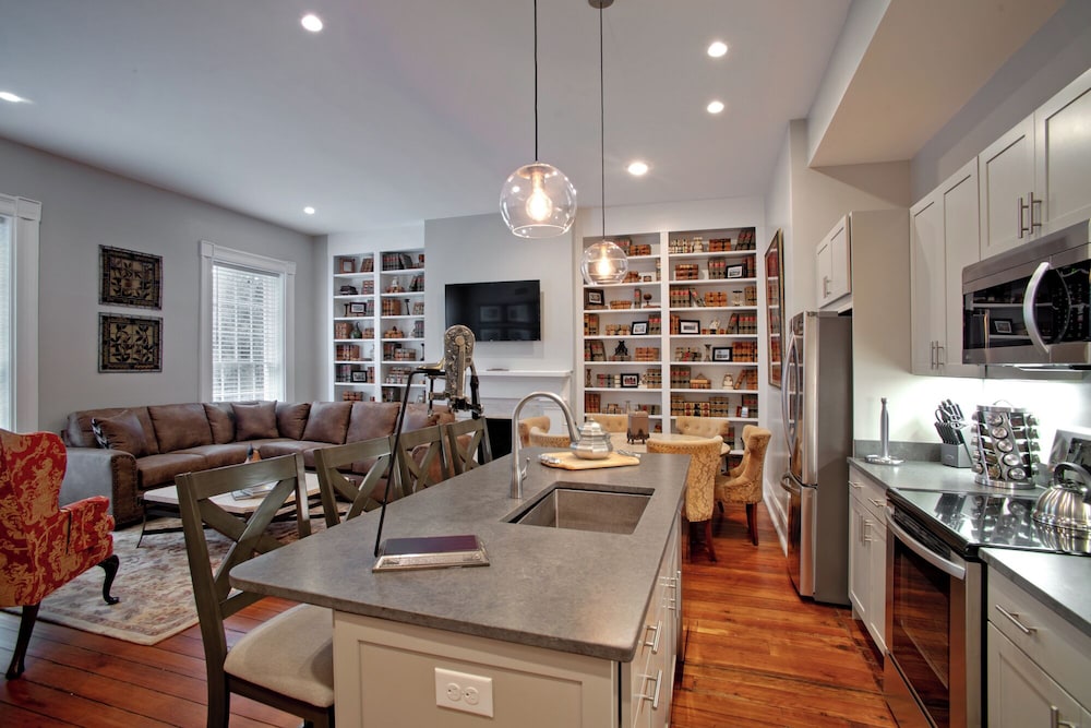 Restored Historic Home 5 BR 4.5 Bath