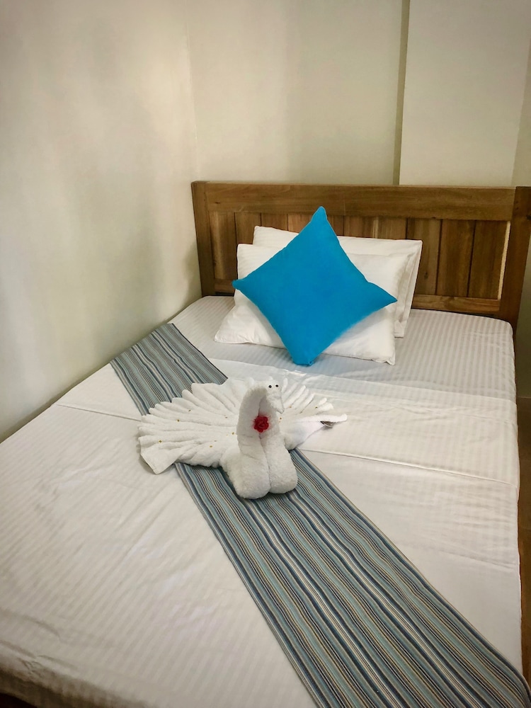 Romblon Fun Divers & Inn