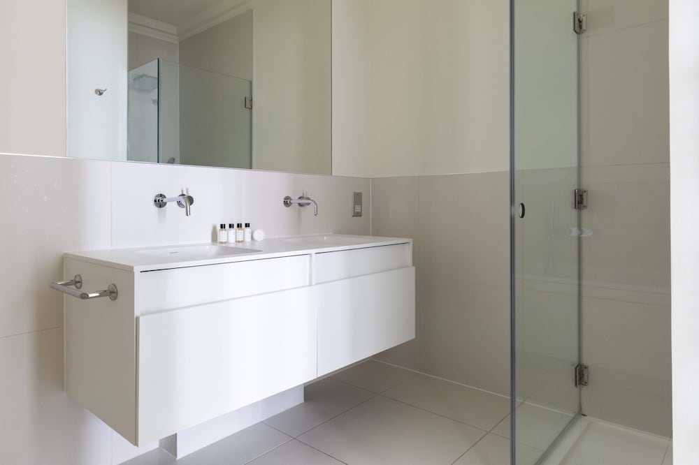 Sloane Court East VI by Onefinestay