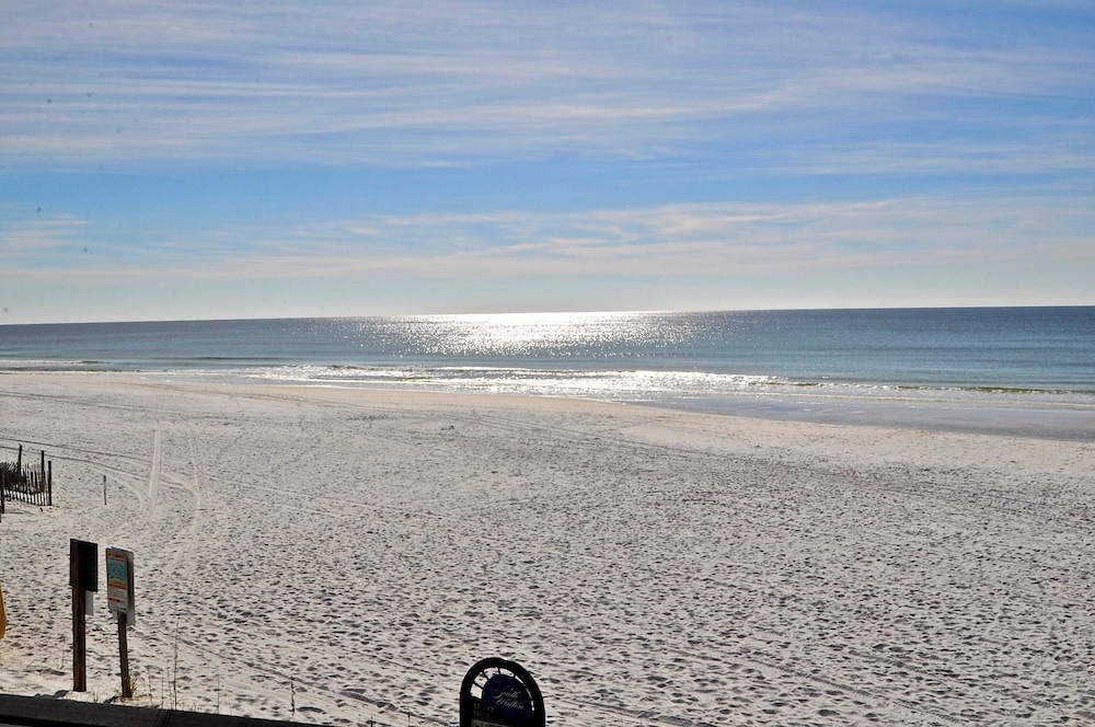 Six Palms 2B 2 Bedroom Condo By Coastal Dreamin